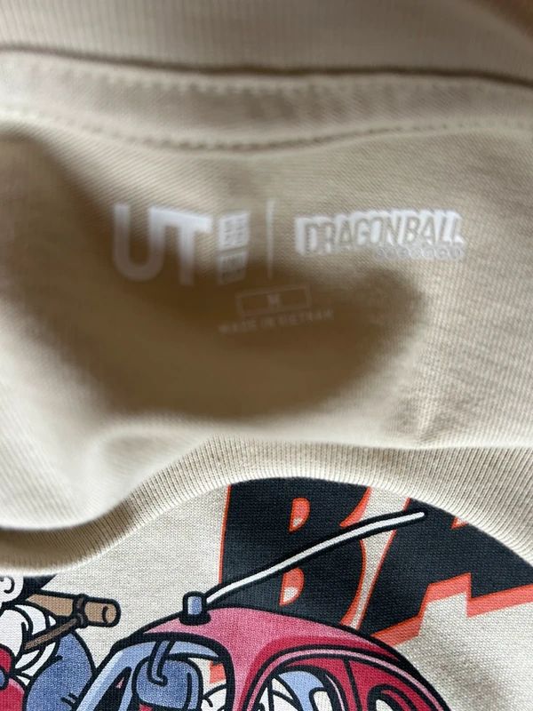 Dragon Ball UT Uniqlo Anime T Shirt Small Cream Goku Kid Car Graphic Manga Tee Japan UT