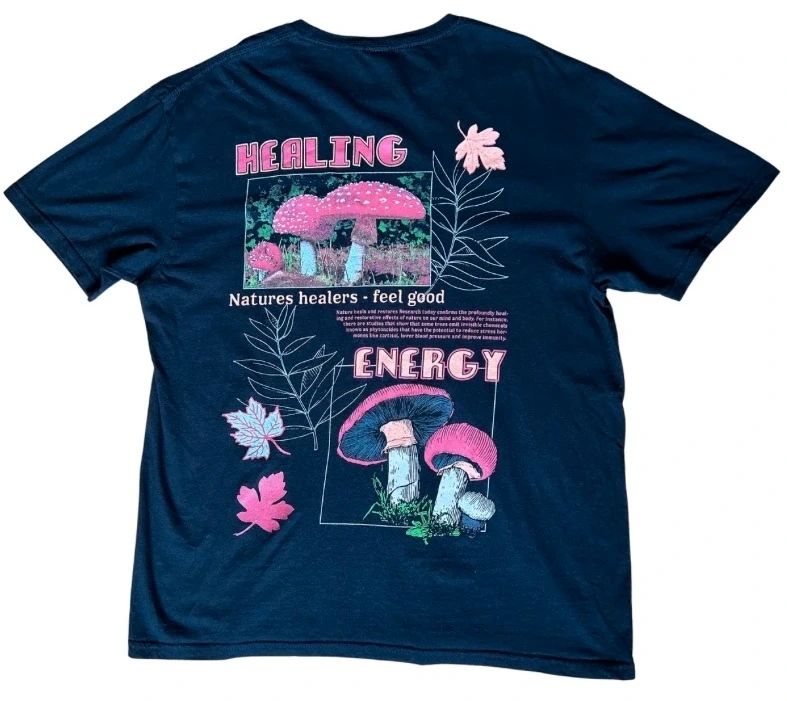 Healing Energy Mushroom Graphic T Shirt Medium Black