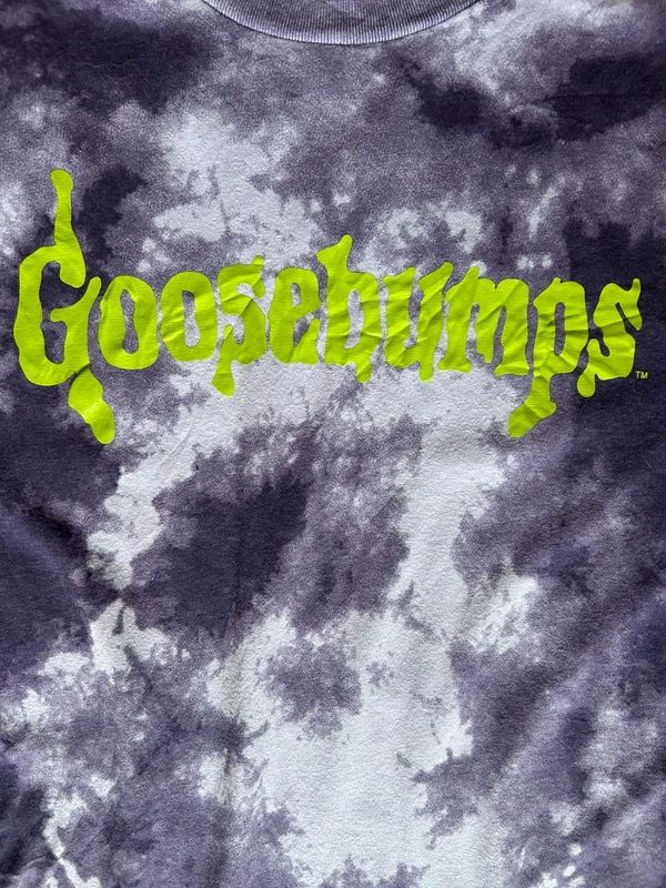 Goosebumps official T shirt blue tie dye horror book series graphic tee size M