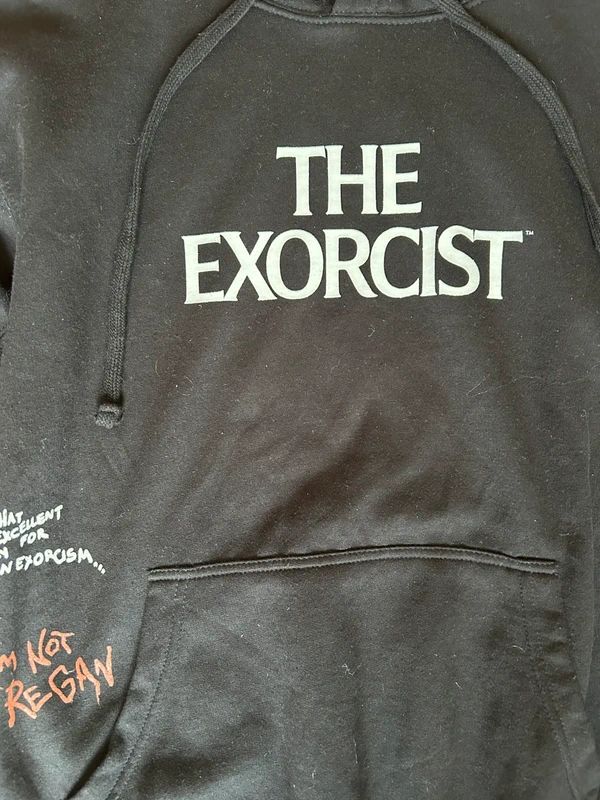 The Exorcist hoodie black horror film graphic pullover sweatshirt movie merch size M